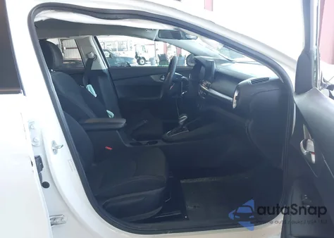 2021 Kia Forte Lxs из США, поврежденный, VIN 3KPF24AD2ME350174